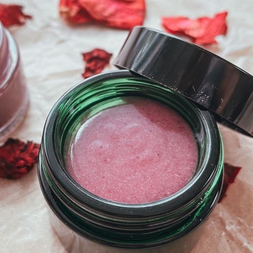 Extra cremiger Reinigungs- und Peeling Balsam mit Damast Rose